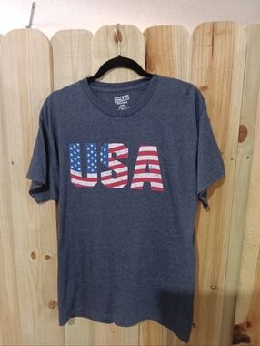 (HALF IT) USA Flag Graphic Tee - Men's
